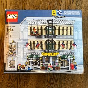 Lego Grand Emporium 10211
